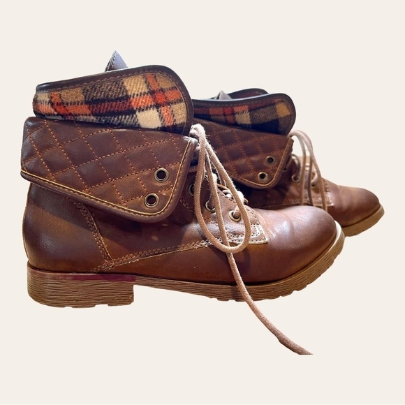 ROCK & CANDY, WOMENS, BROWN, LACE UP, ANKLE BOOTS. SIZE 7. - Picture 3 of 7